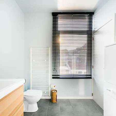 Apartamento Charming Ostend Home: Near Beach City Center *